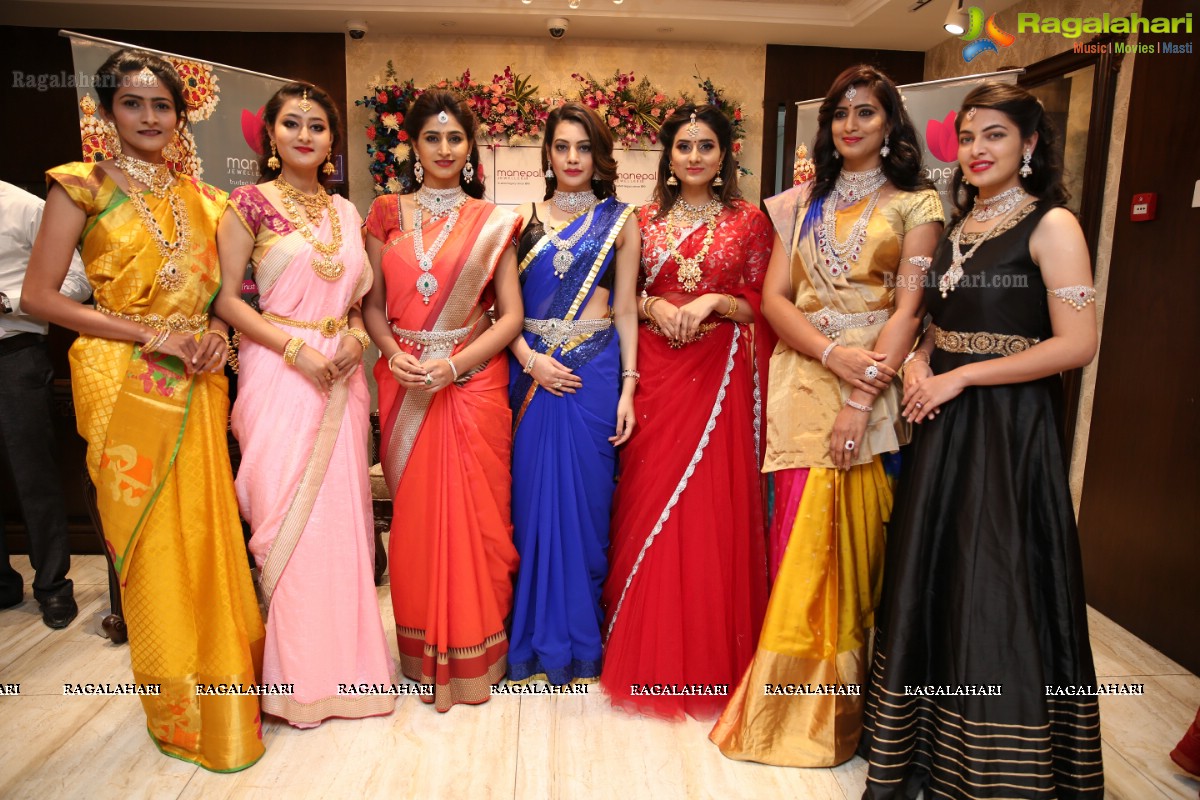 Manepally Jewellers 128 Year Celebrations and Utsavi Collection Launch