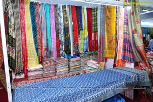 Mrs. Mamta Trivedi Launches National Silk Expo