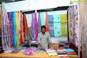 Mrs. Mamta Trivedi Launches National Silk Expo