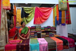 Mrs. Mamta Trivedi Launches National Silk Expo