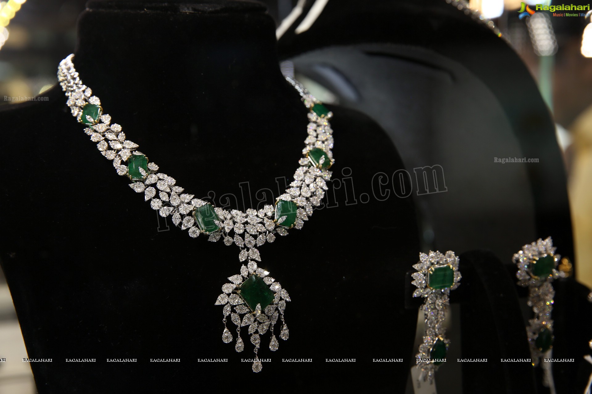 Temple and Diamond Jewellery Collection by Pavithra Jewellers Mumbai