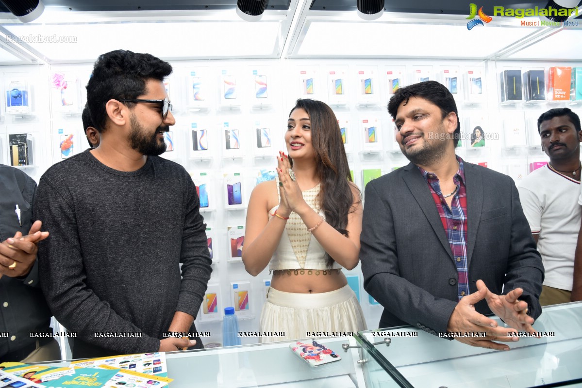 Payal Rajput Inaugurates Celekt Mobile Store