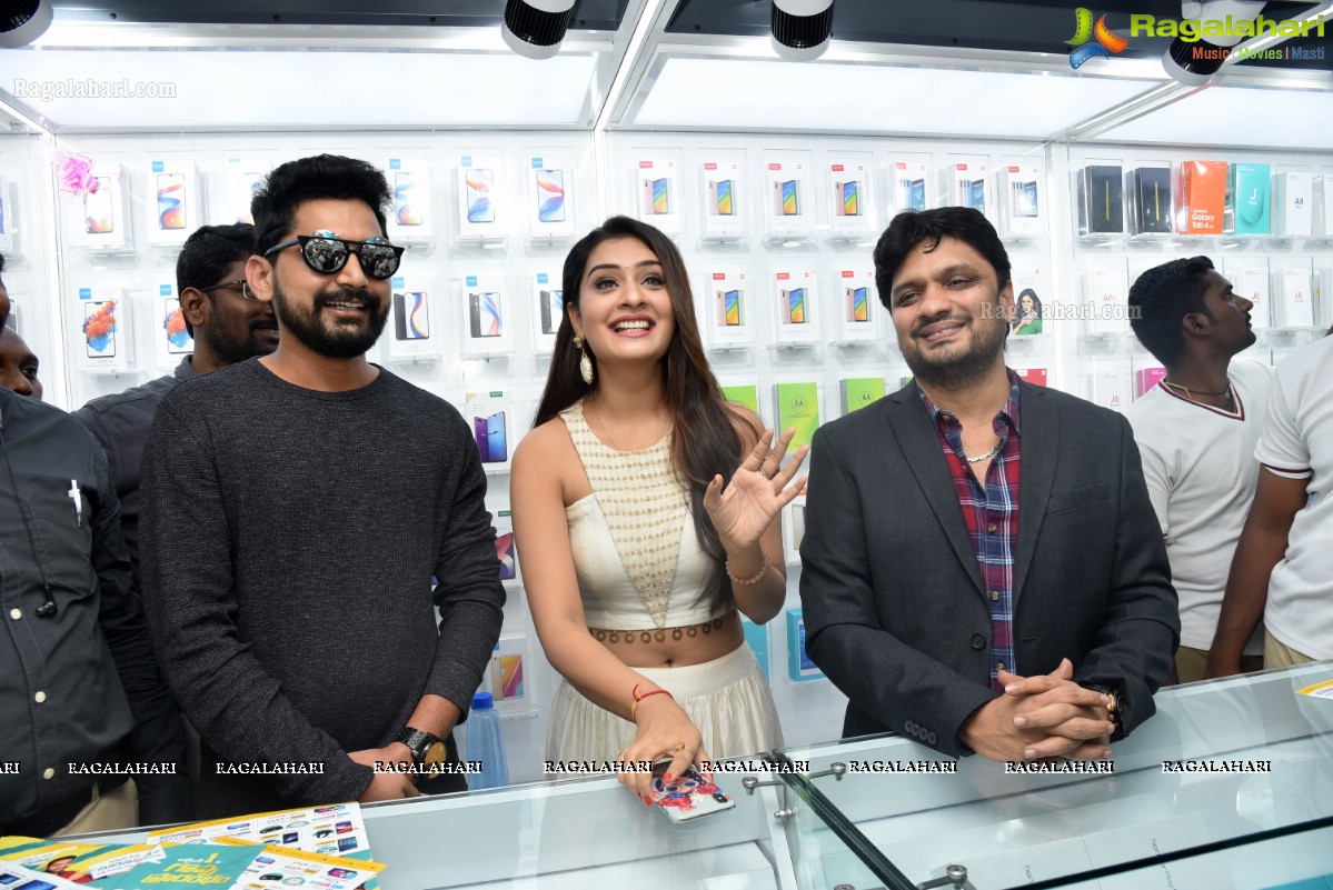 Payal Rajput Inaugurates Celekt Mobile Store