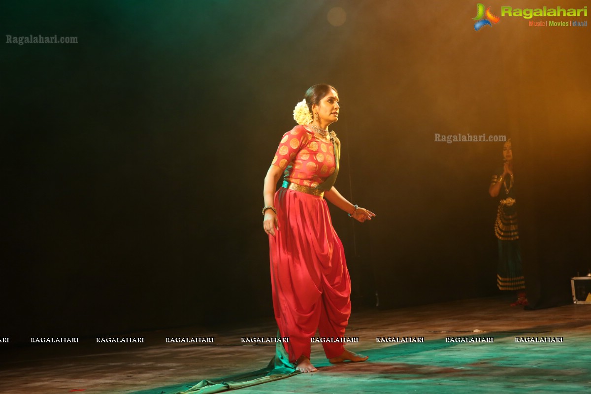 Pratidwandi Ramayana presented by Uma Dogra, Deepika Reddy, Gopika Varma, Deepak Mazumdar & Jhansi Laxmi