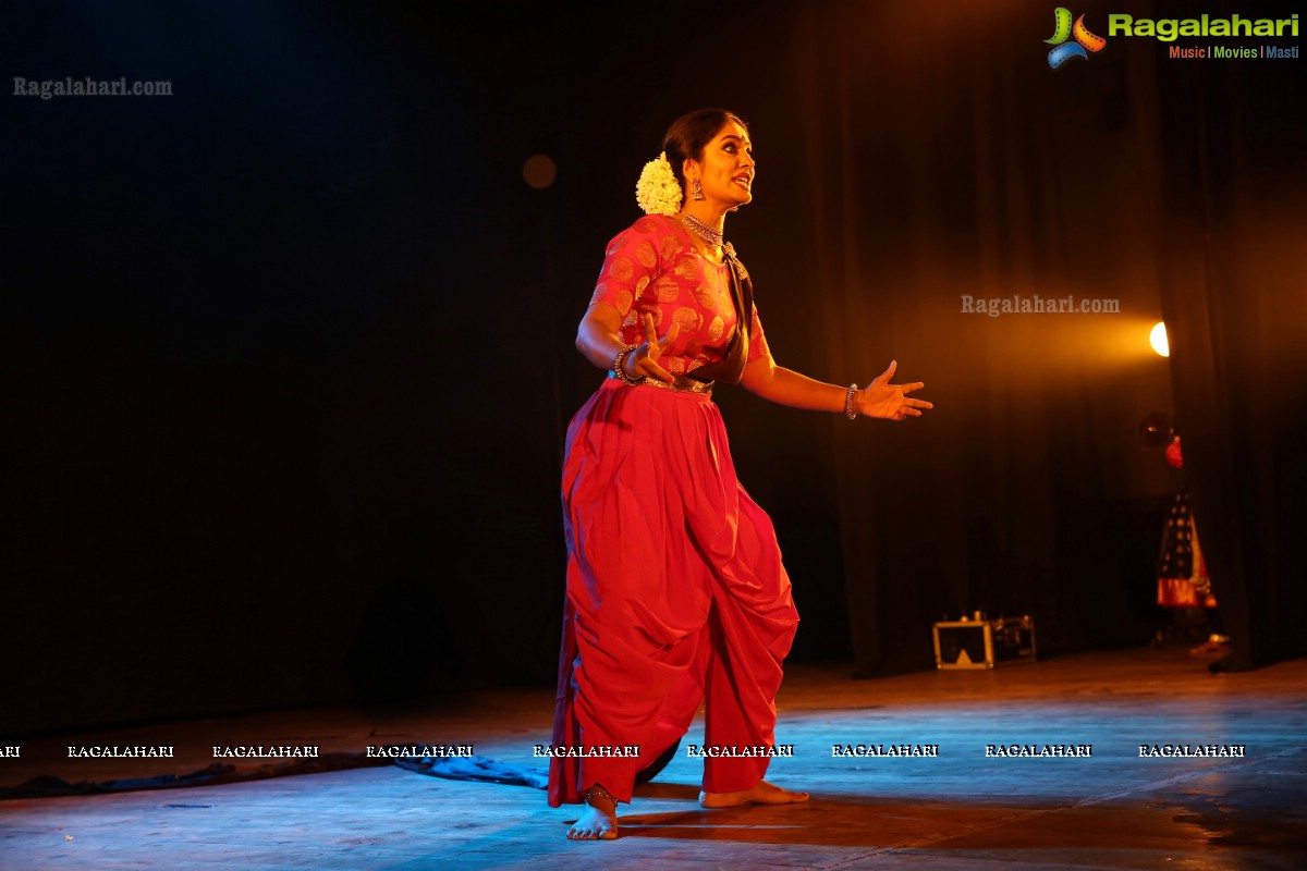 Pratidwandi Ramayana presented by Uma Dogra, Deepika Reddy, Gopika Varma, Deepak Mazumdar & Jhansi Laxmi