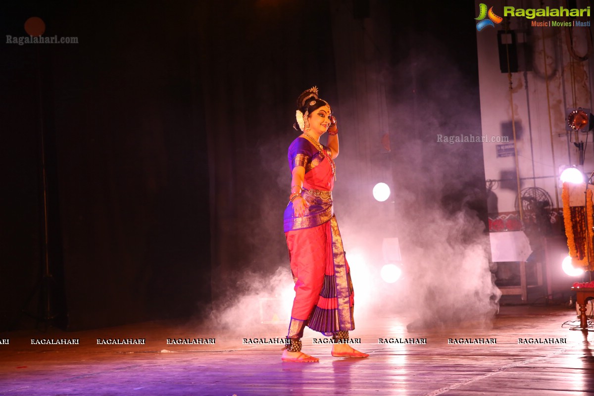 Pratidwandi Ramayana presented by Uma Dogra, Deepika Reddy, Gopika Varma, Deepak Mazumdar & Jhansi Laxmi