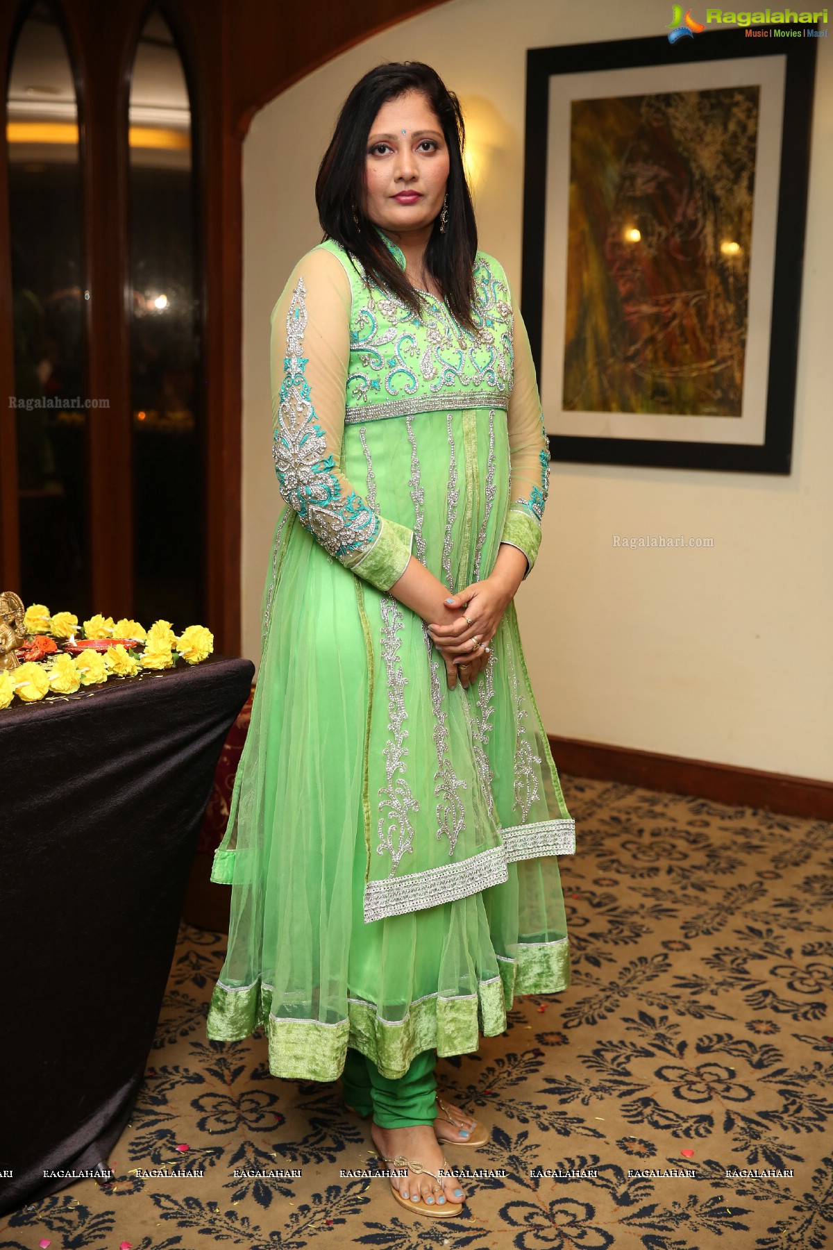 Diwali Pre-Bash by Queens Lounge at Taj Banjara, Hyderabad