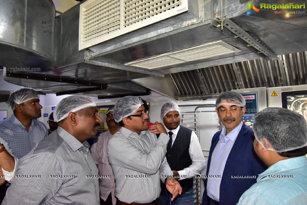 Jayesh Ranjan Inaugurates KLCPs Mega Commercial Kitchen Setup at KPHB 