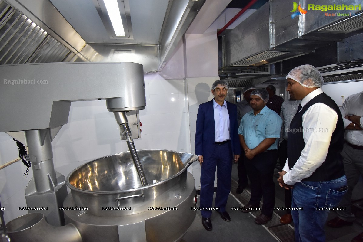 Jayesh Ranjan Inaugurates KLCPs Mega Commercial Kitchen Setup at KPHB 