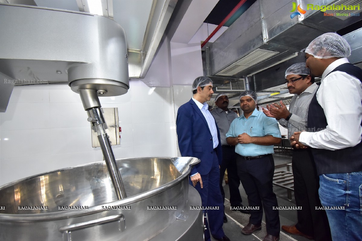 Jayesh Ranjan Inaugurates KLCPs Mega Commercial Kitchen Setup at KPHB 