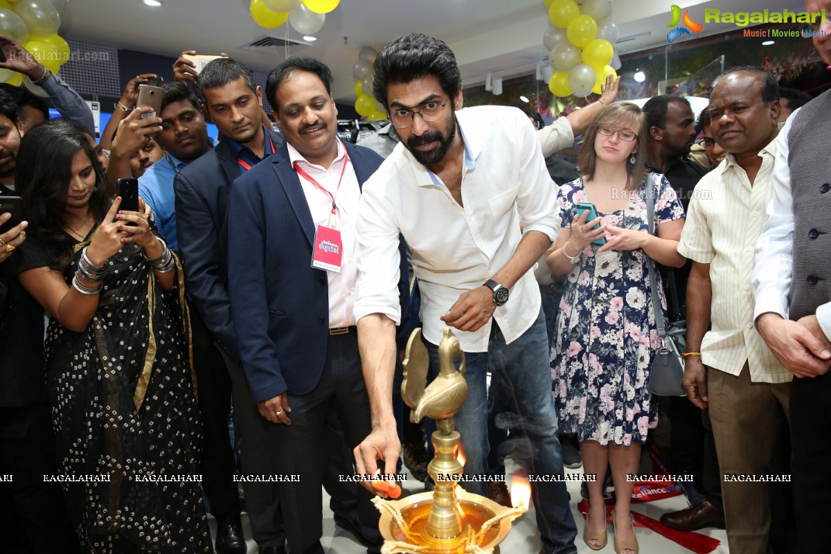 Raana launches Reliance Digital store at Punjagutta