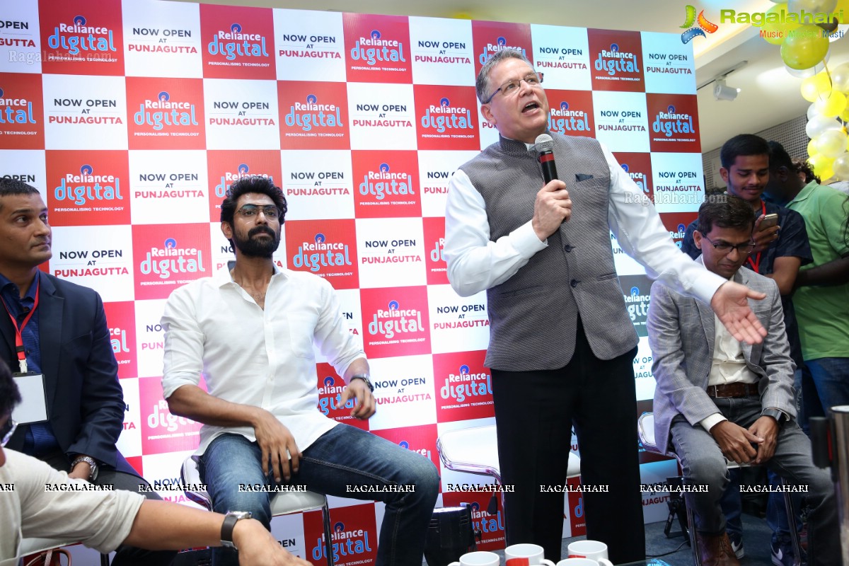 Raana launches Reliance Digital store at Punjagutta