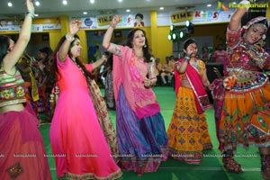 Raas Garba by Junior Samarpan at Gujarati high School