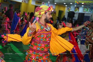 Raas Garba by Junior Samarpan at Gujarati high School