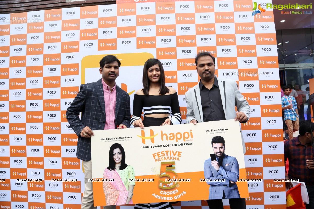 Happi Mobiles Banjara Hills store inaugurated by Rashmika Mandanna