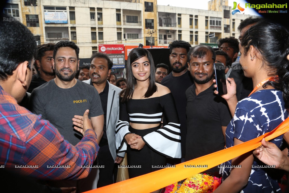 Happi Mobiles Banjara Hills store inaugurated by Rashmika Mandanna