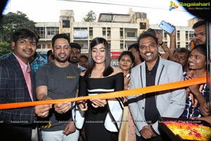 Happi Mobiles Banjara Hills store Launch