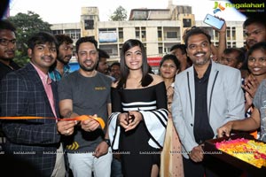 Happi Mobiles Banjara Hills store Launch