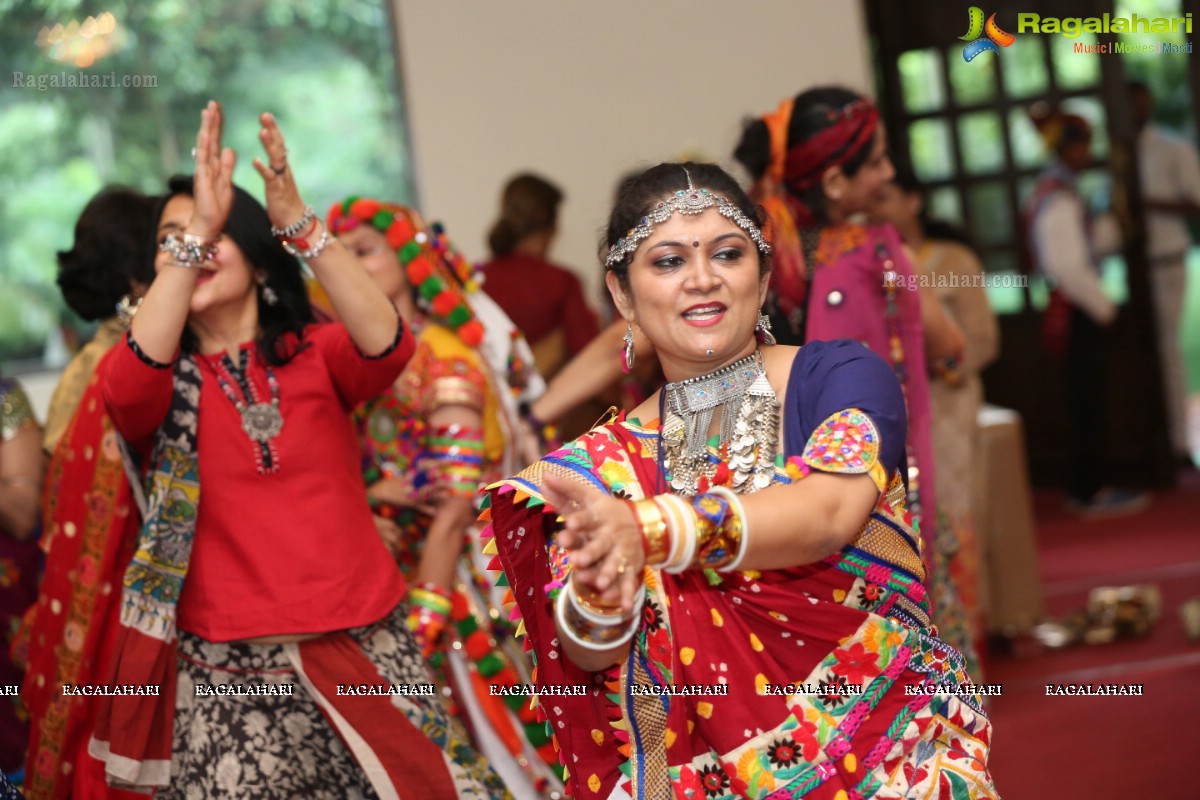 Sanskruti Ladies Club Dandiya 2018 at Jalvihar