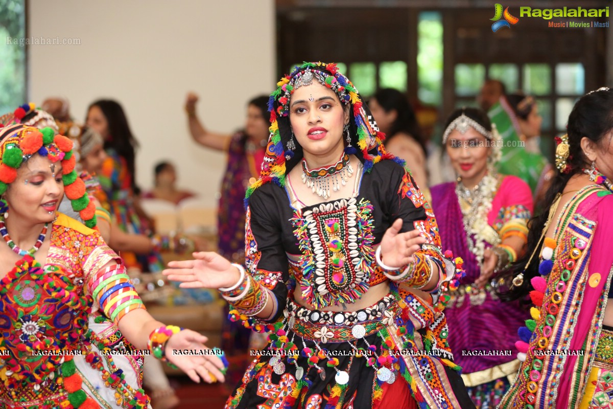 Sanskruti Ladies Club Dandiya 2018 at Jalvihar