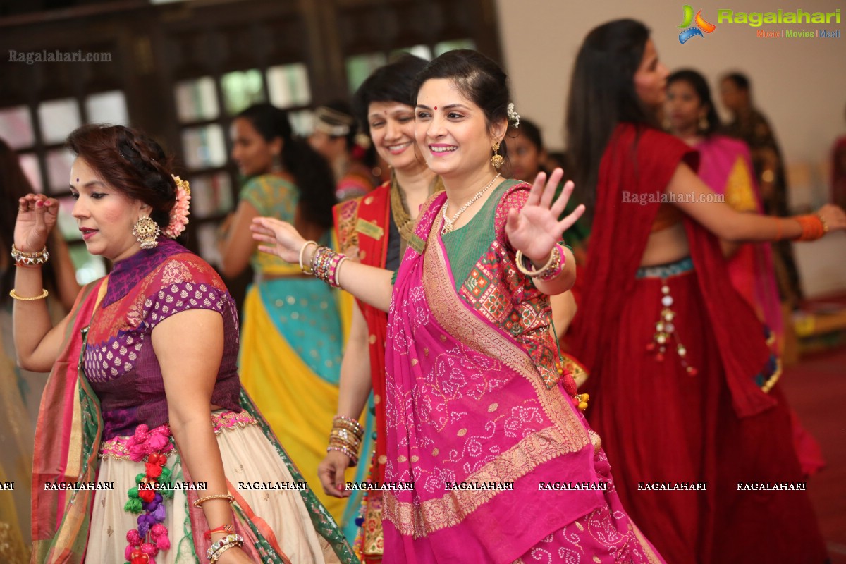 Sanskruti Ladies Club Dandiya 2018 at Jalvihar