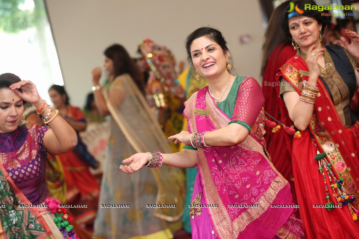 Sanskruti Ladies Club Dandiya 2018 at Jalvihar