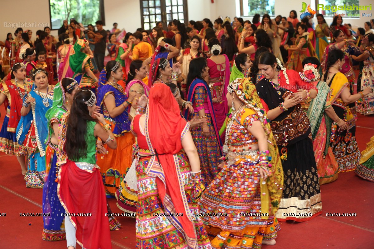 Sanskruti Ladies Club Dandiya 2018 at Jalvihar