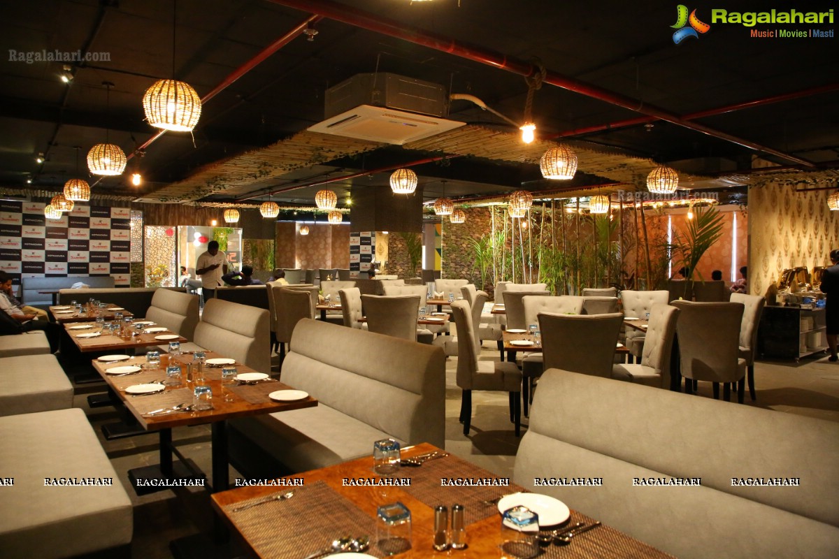 Surbhi Inaugurates Swadesh Multi Cuisine Fine Dining Restaurant @ Kothaguda, Hi-Tech City, Hyd