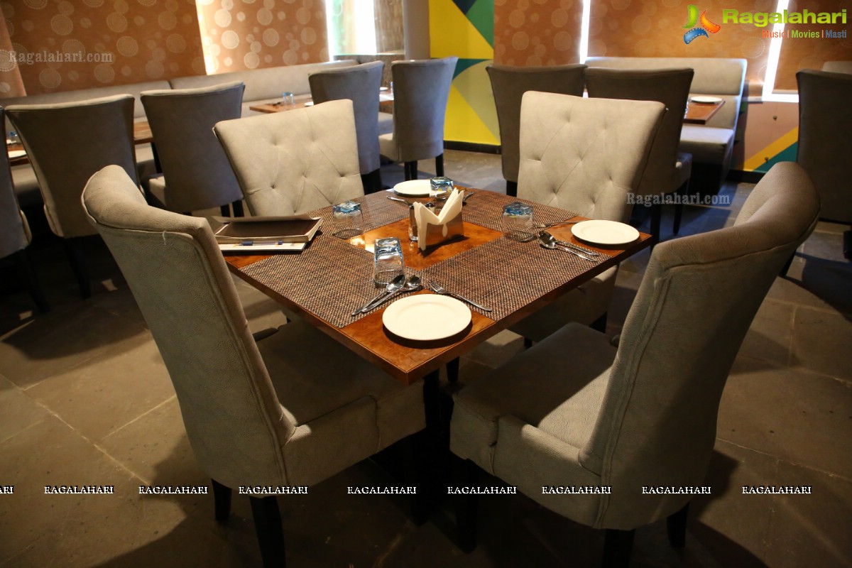 Surbhi Inaugurates Swadesh Multi Cuisine Fine Dining Restaurant @ Kothaguda, Hi-Tech City, Hyd