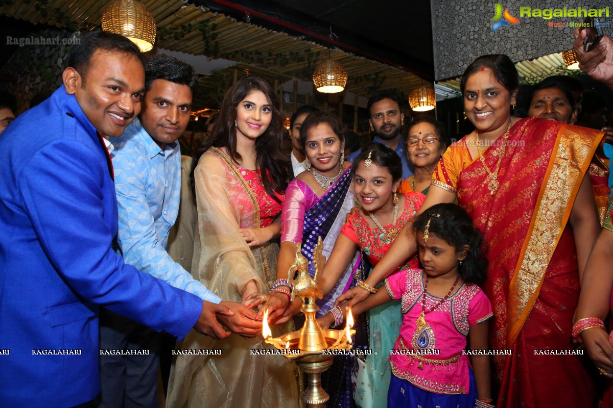 Surbhi Inaugurates Swadesh Multi Cuisine Fine Dining Restaurant @ Kothaguda, Hi-Tech City, Hyd