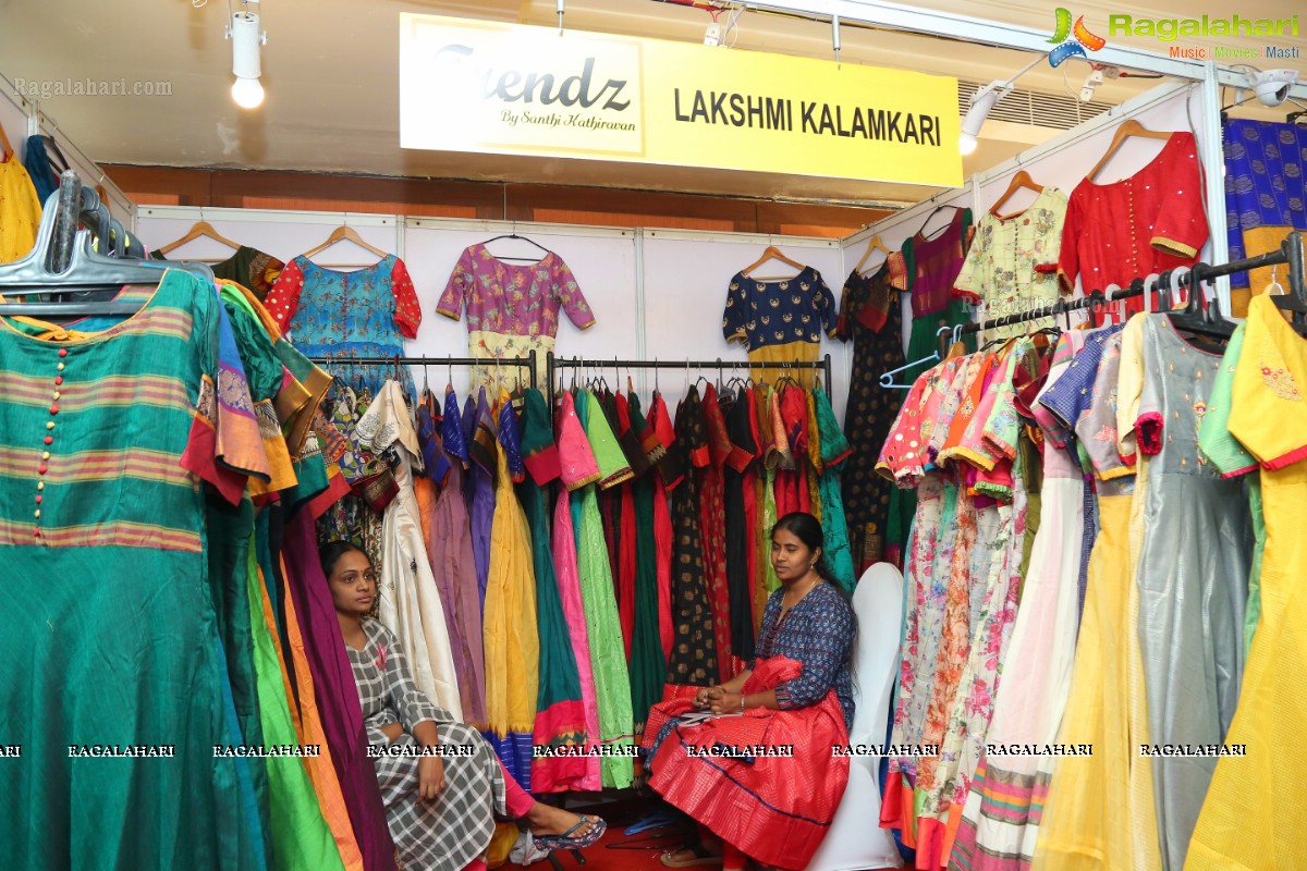 Sahithi Jadi & Ashu Gauri Inaugurate Trendz Life Style Expo @ Taj Krishna