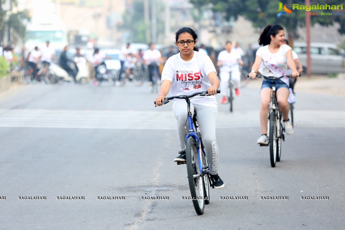 Green Ride - Cycle Ride By Miss Hyderabad Finalists to Promote Green Initiative