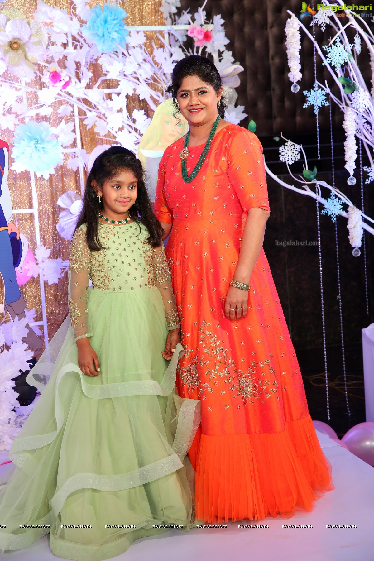 Mr. Nikhil & Mrs. Pooja's Girl-Boy Twins Vaishvi & Vidhath’s 1st Birthday Bash