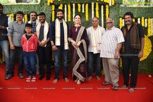 Gopichand-Tamannaah-Sampath Nandi Film Muhurat