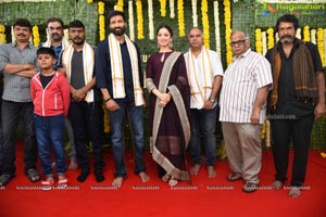 Gopichand-Tamannaah-Sampath Nandi Film Muhurat