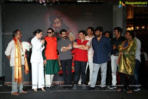 T Subbirami Reddy Felicitates 'Sye Raa' Team