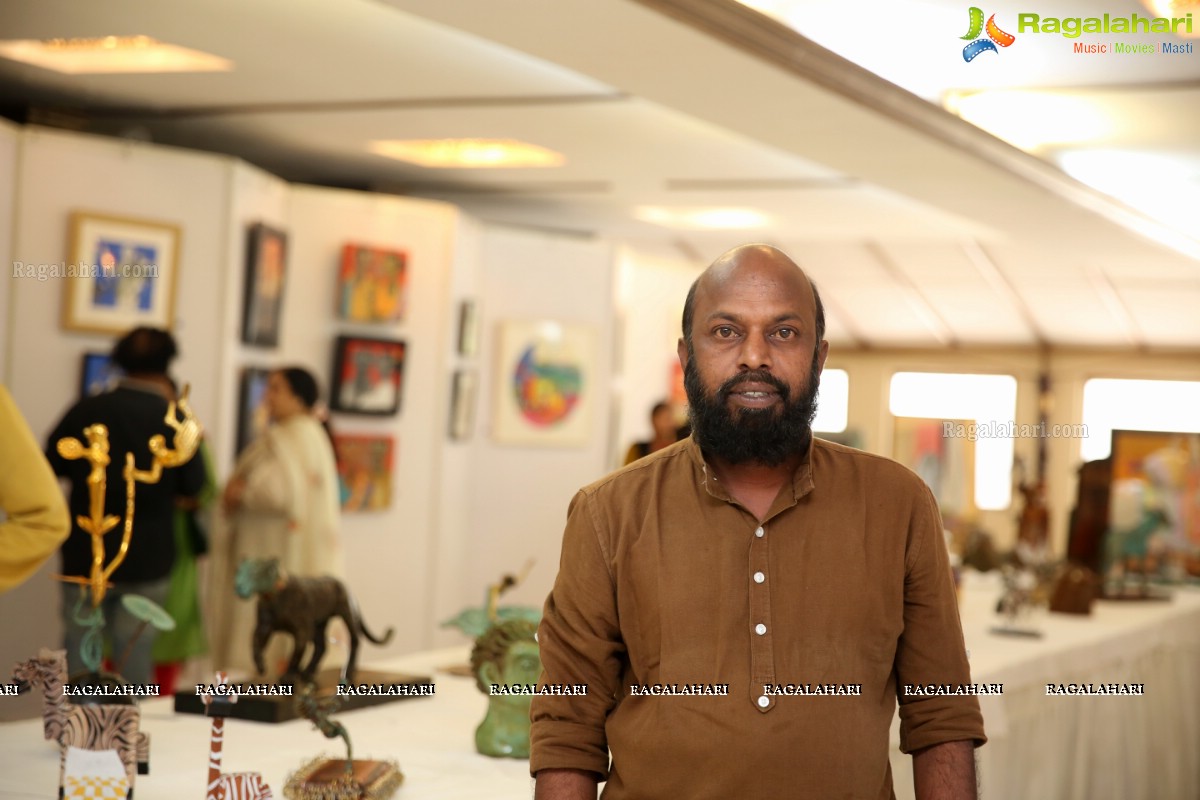 Paintings & Sculptures Art Show of Bindhu