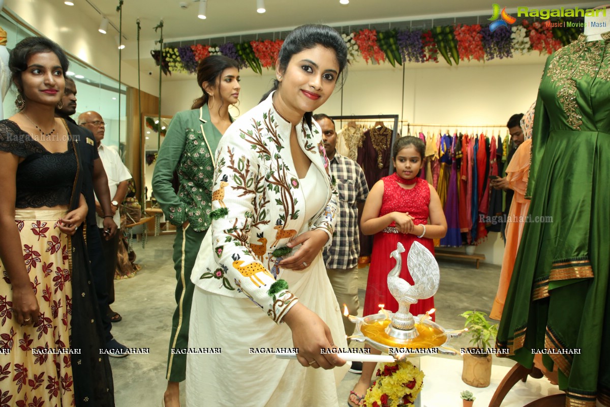 Endless Knot Handloom Store Launch