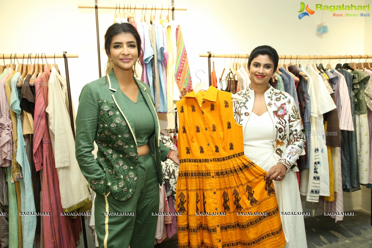 Endless Knot Handloom Store Launch