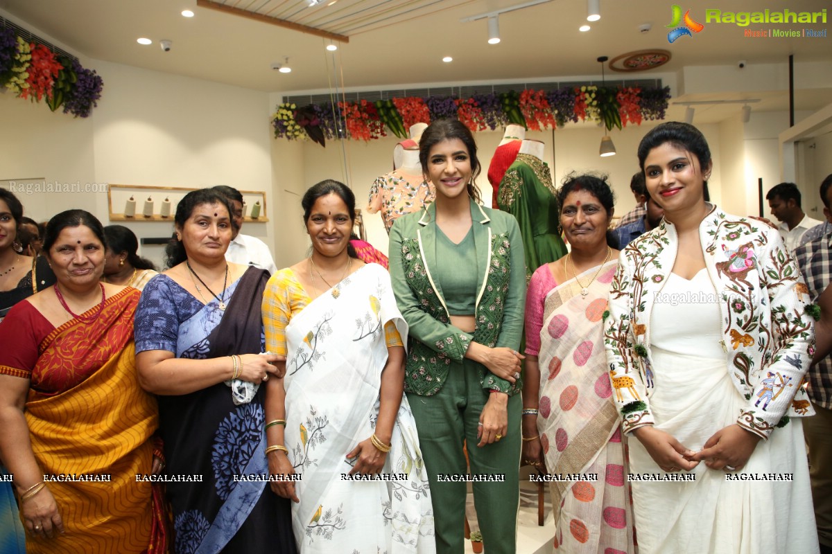 Endless Knot Handloom Store Launch