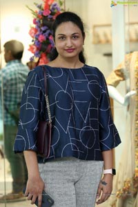 Endless Knot Handloom Store Launch