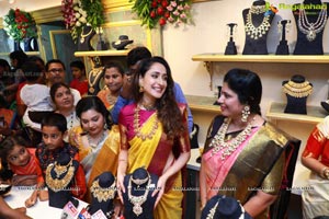 Hiya Designer Jewellery Showroom Launch