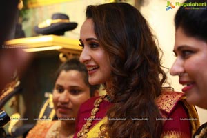 Hiya Designer Jewellery Showroom Launch