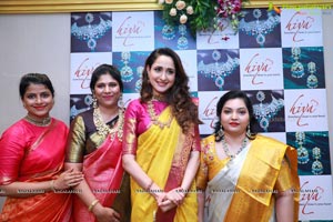 Hiya Designer Jewellery Showroom Launch