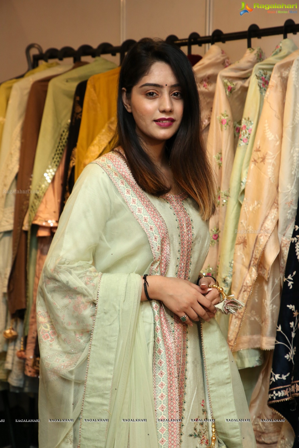 Kamini Saraf's Fashion Yatra held