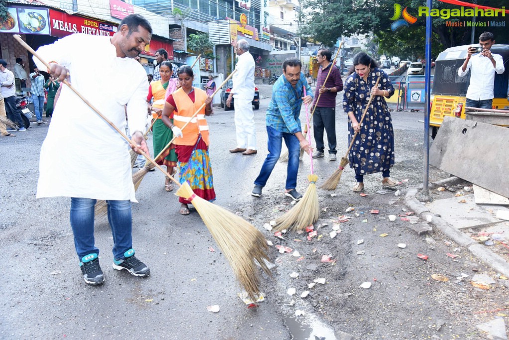 MAA Team Takes Part in Cleanliness Program