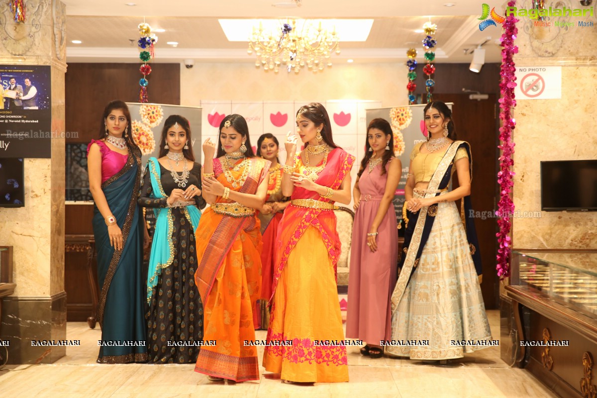 Manepally Jewellers Unveils Special Diwali Collection