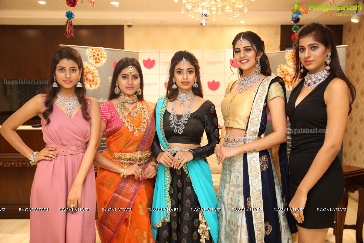 Manepally Jewellers Unveils Special Diwali Collection