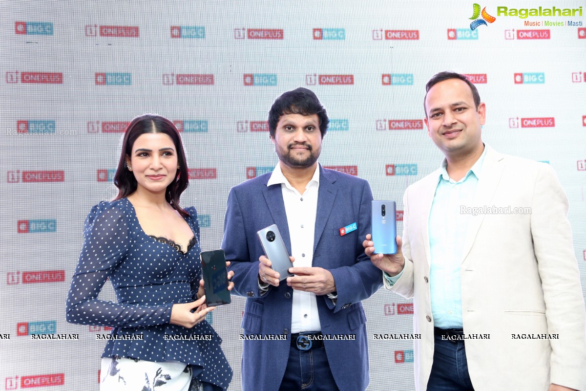 Samantha Launches Oneplus Mobiles At Big C