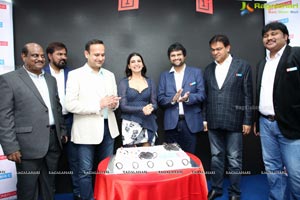 Samantha Launches Oneplus Mobiles At Big C